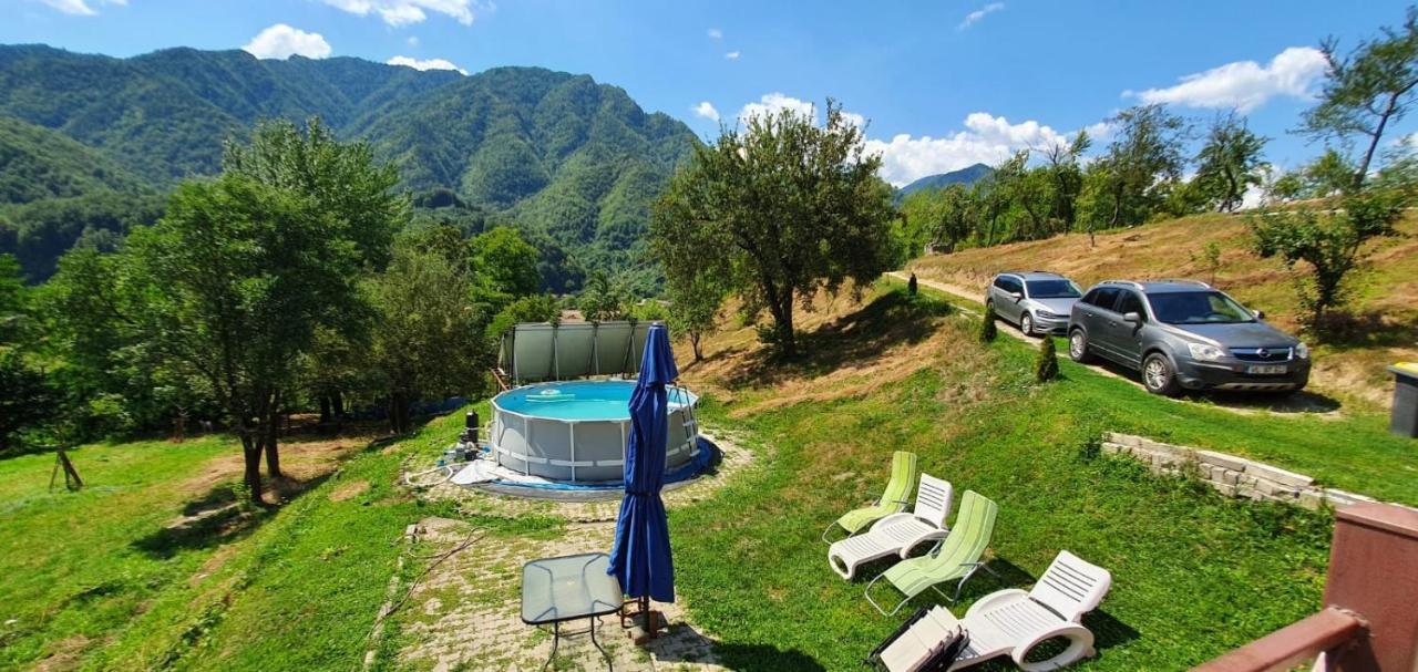 Casa Colt De Rai Villa Brezoi Kültér fotó